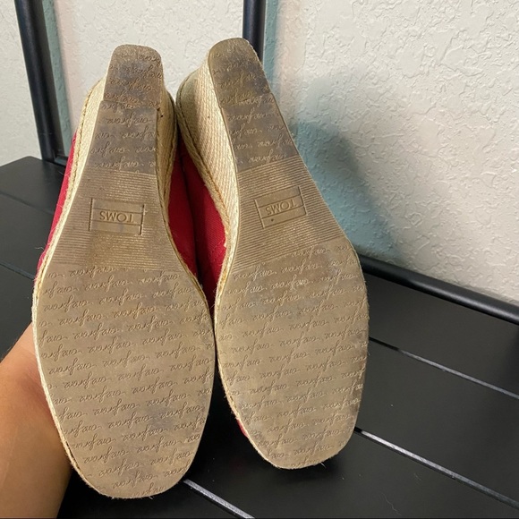 TOMS Red Espadrille Wedge Heels-Womens 11 - Picture 7 of 8